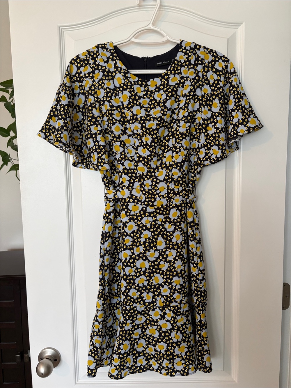KAREN MILLEN daisy print flutter sleeve dress